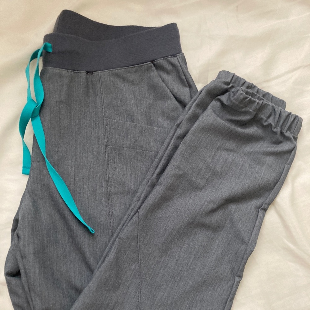 FIGS Women’s Asan Jogger Small